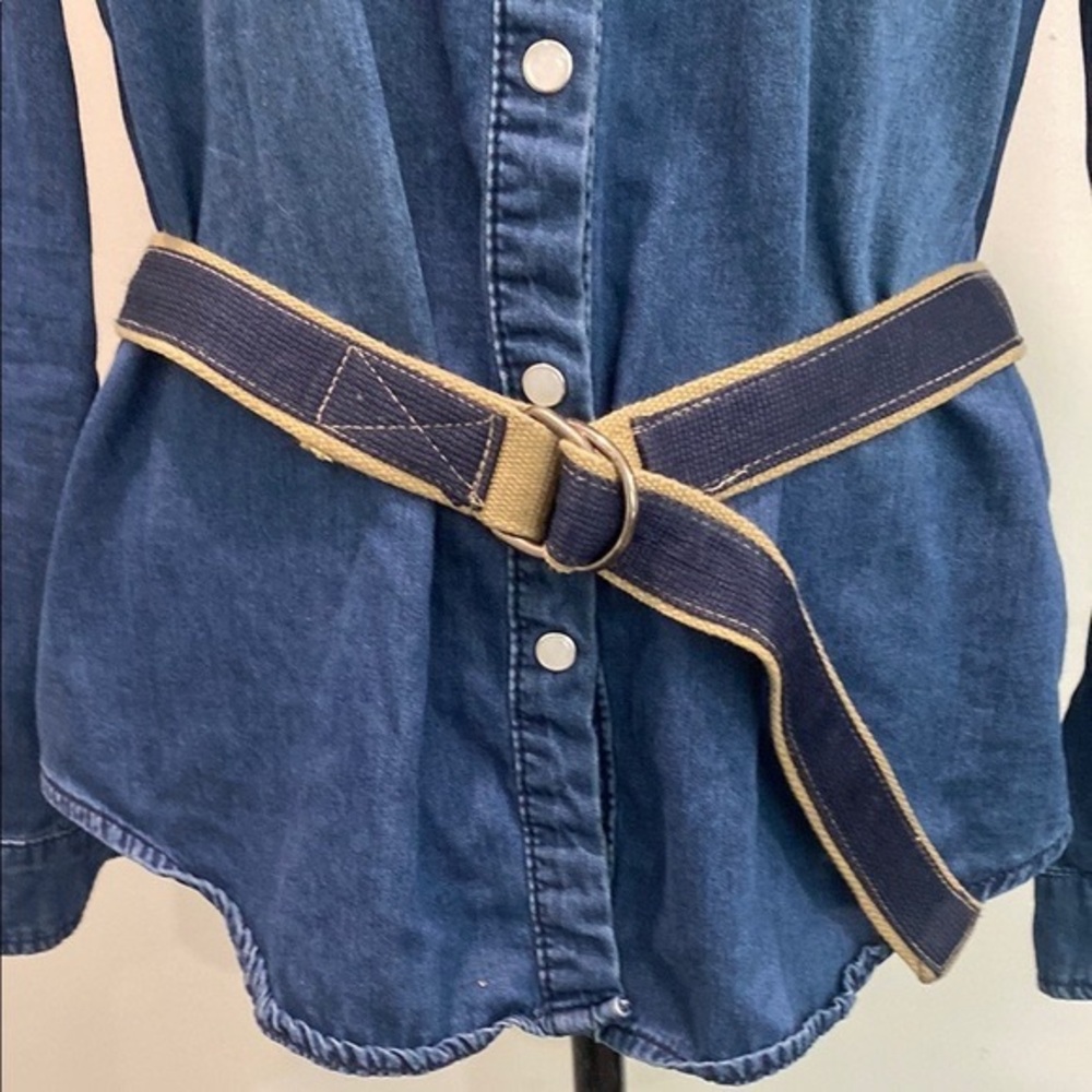 Woven Canvas D-Ring Waist Belt in Navy and Tan